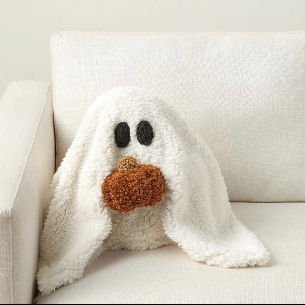 Pottery Barn Gus the Ghost Pillow